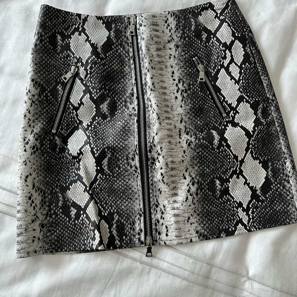 Leather skirt